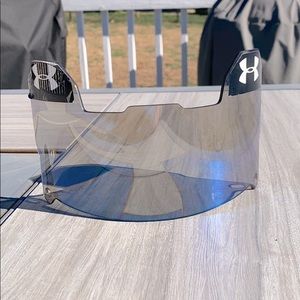 Under armor visor with blue tent